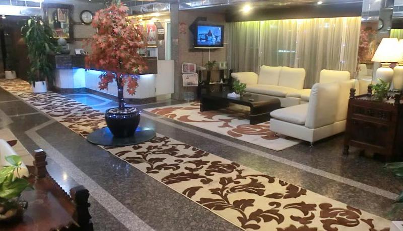 Al Muraqabat Plaza Hotel Apartments