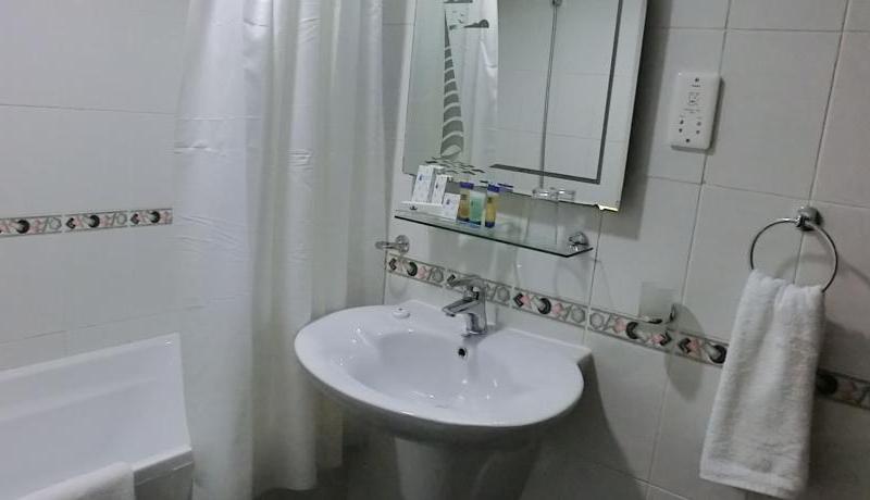 Al Muraqabat Plaza Hotel Apartments