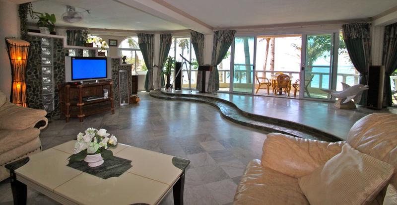 Paradise Bay Beach & Watersport Resort