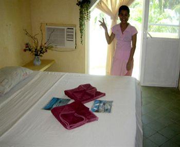 Paradise Bay Beach & Watersport Resort