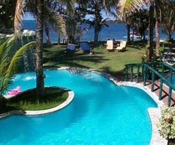 Paradise Bay Beach & Watersport Resort
