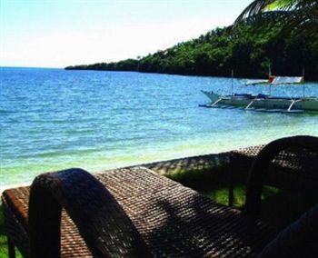 Paradise Bay Beach & Watersport Resort
