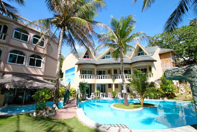 Paradise Bay Beach & Watersport Resort