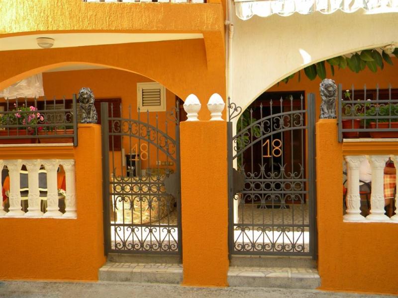 Villa Memidz