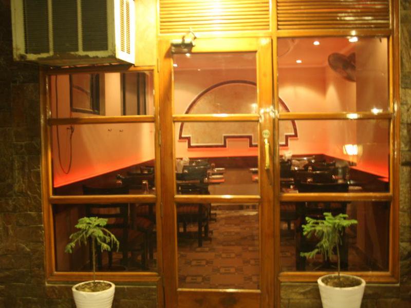 Hotel Rahul Palace