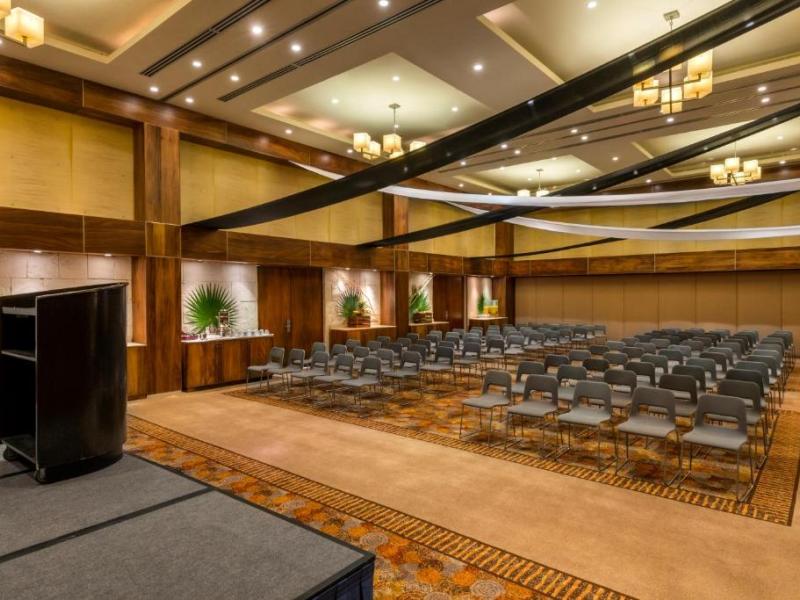 Blue Diamond Luxury Boutique (Adults Only)