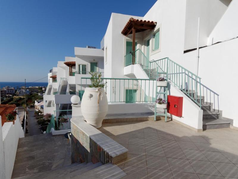 Aglaia Apartments