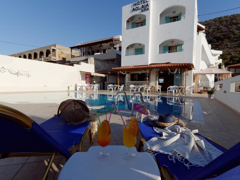 Aglaia Apartments