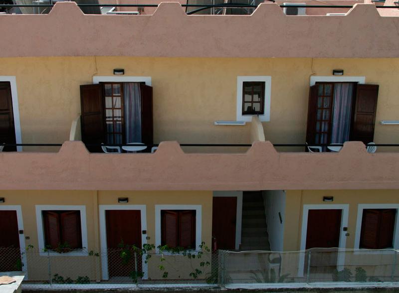 Thania Seaside Luxury Smotel