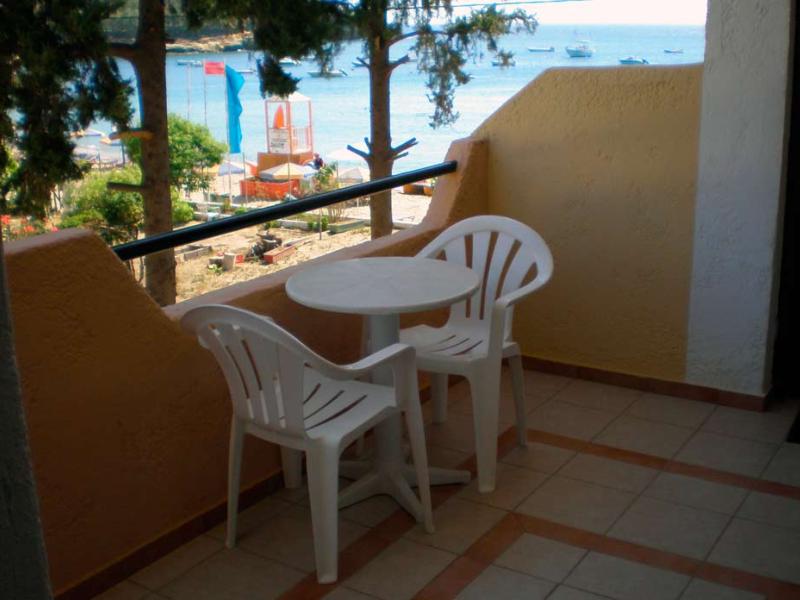 Thania Seaside Luxury Smotel