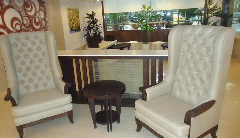Almondz Hotel