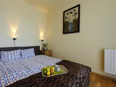 Central Passage Apartment