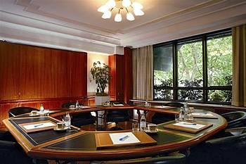 Hotel Capitol