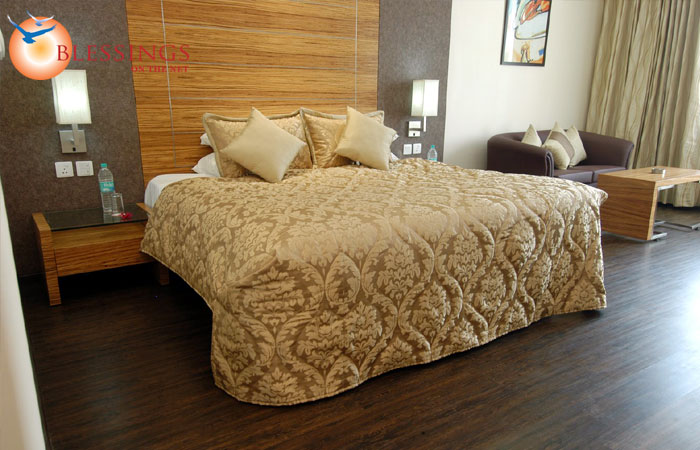 Mapple Emerald Hotel