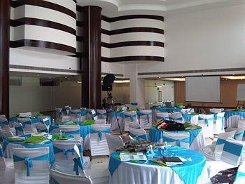 Mapple Emerald Hotel