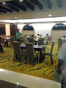 Mapple Emerald Hotel