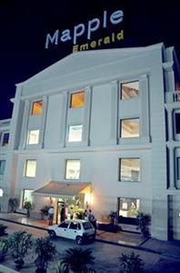 Mapple Emerald Hotel