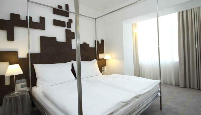 Pure White Design Prague