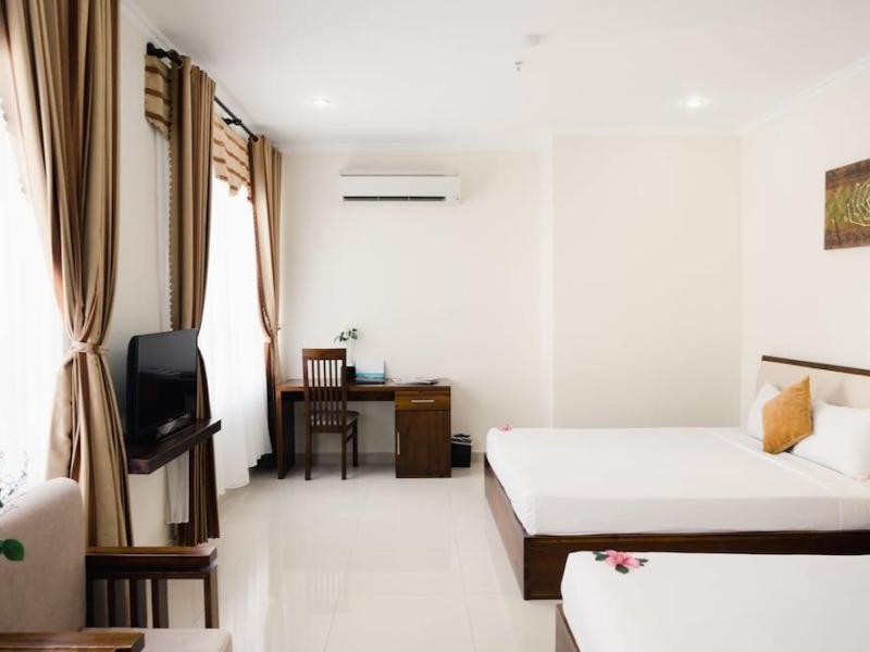 Tst Hotel (Truong Son Tung 2)