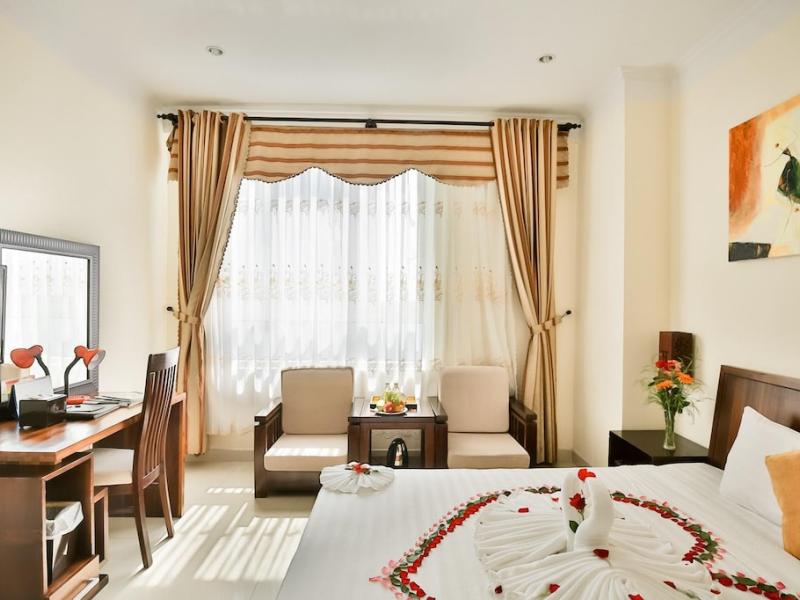 Tst Hotel (Truong Son Tung 2)
