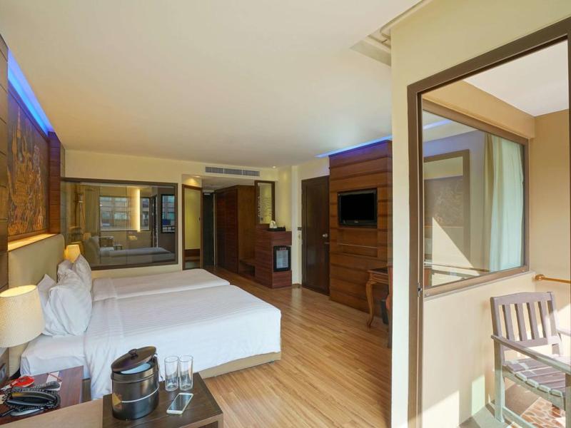 Novotel Phuket Vintage Park Resort
