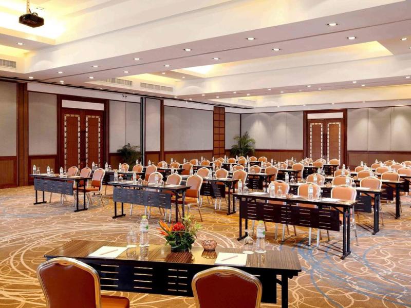 Novotel Phuket Vintage Park Resort