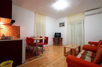 Apartments Djurasevic
