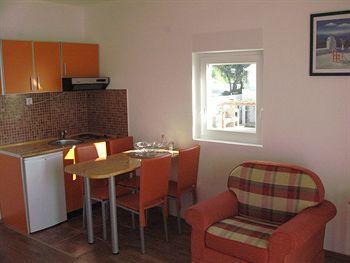 Apartments Djurasevic