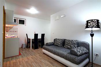 Apartments Djurasevic