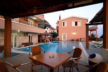 Apartments Djurasevic