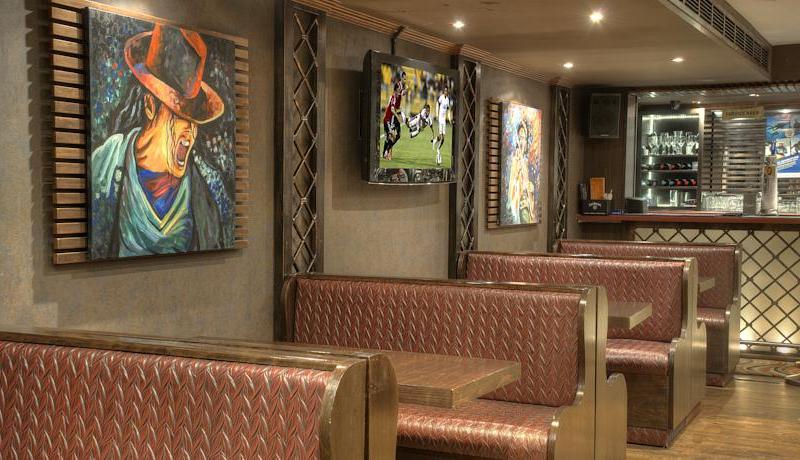 Boutique 7 Hotel & Suites