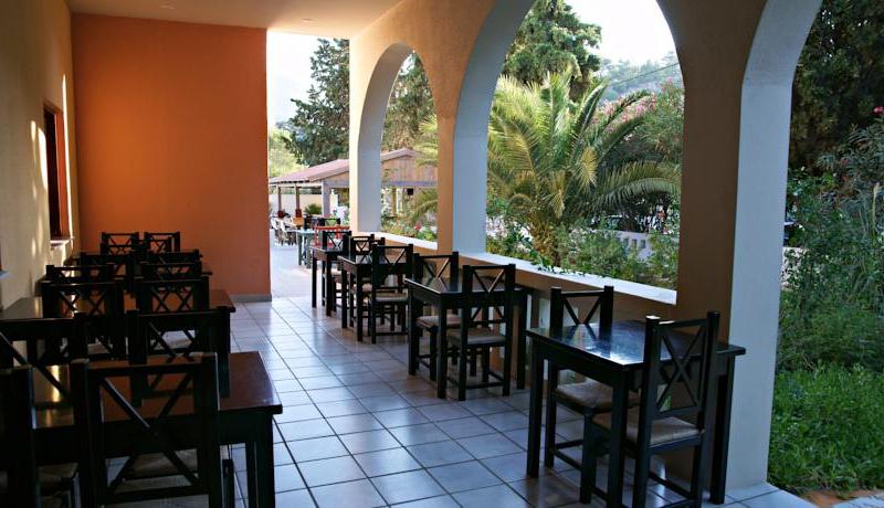 Elies Hotel
