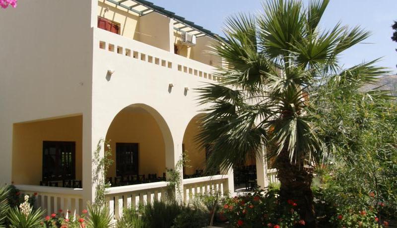 Elies Hotel