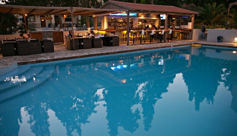 Elies Hotel