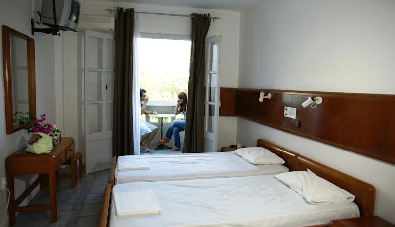 Elies Hotel