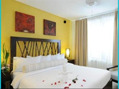 7 Stones Boracay Suites