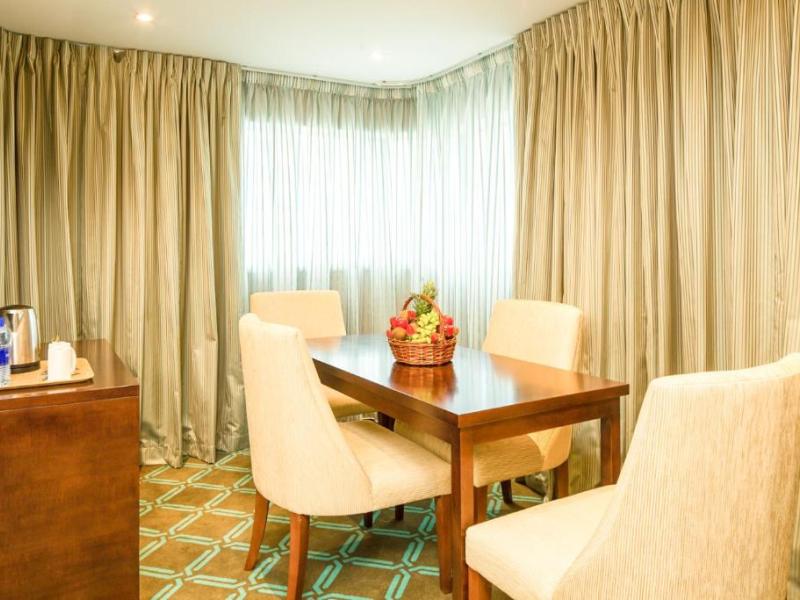 Novel Hotel City Center 