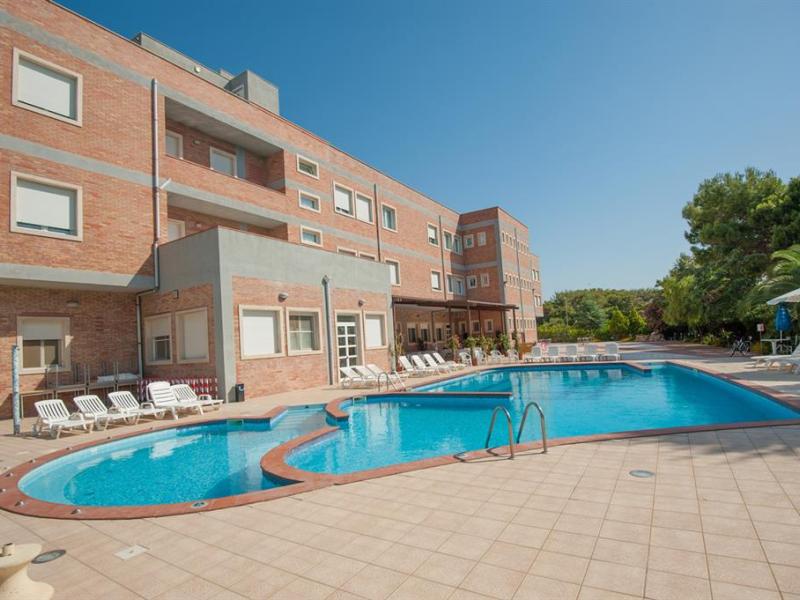 Stella Maris Beach Hotel