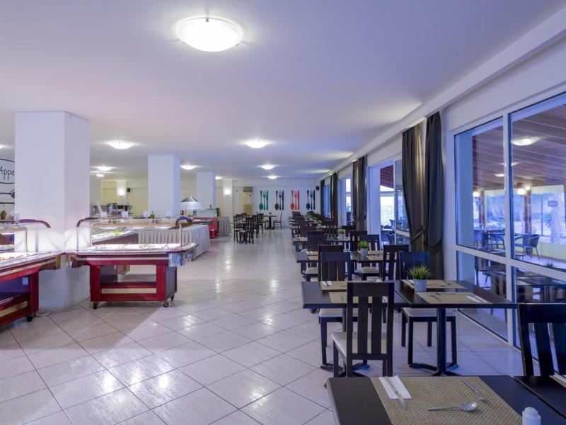 Dessole Blue Star Resort