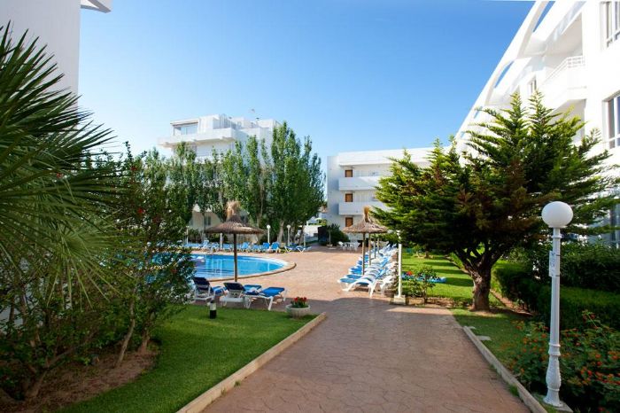 Hobby Club Apartments
