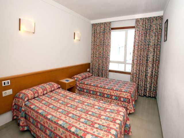 Hobby Club Apartments