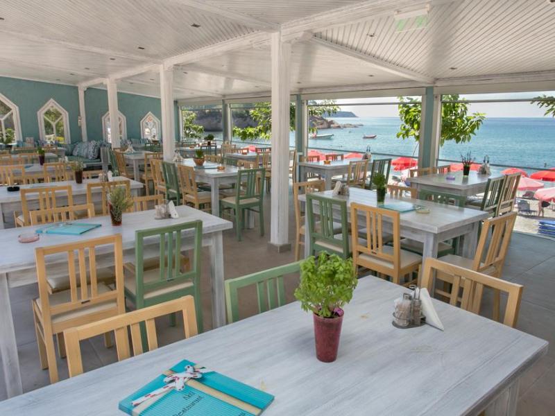 Akti Hotel & Restaurant