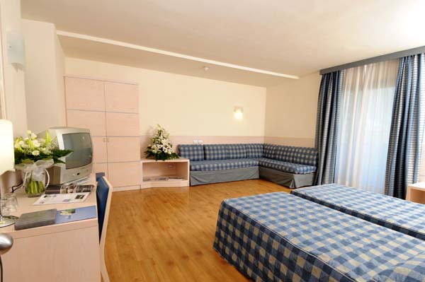 Hotel Caravel