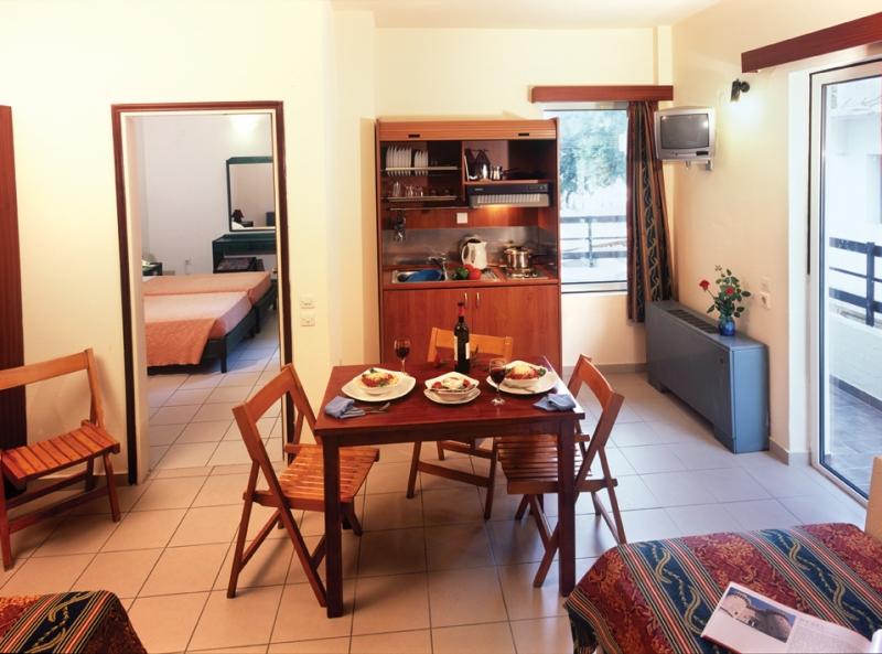 Caravel Apartment Hotel