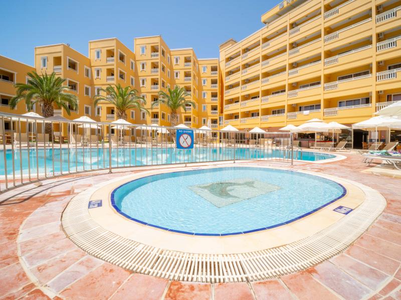 Esra Family Suite