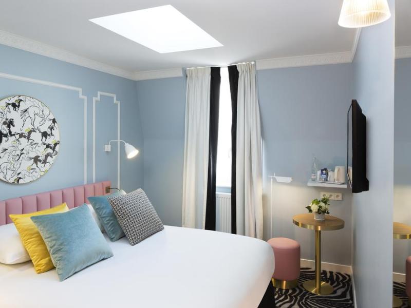 Hotel Pastel Paris