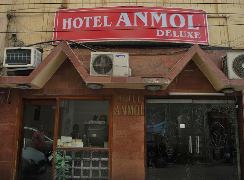 Anmol Deluxe Hotel
