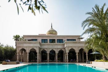 Palais Namaskar