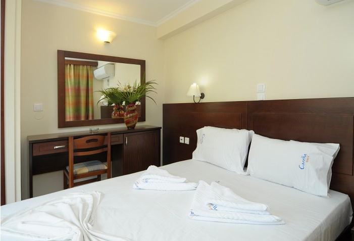 Caretta Beach Hotel & Apartments