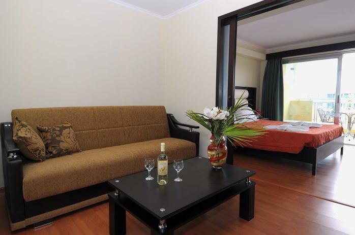 Caretta Beach Hotel & Apartments